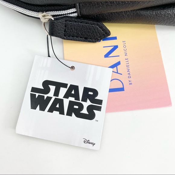 Disney Star Wars Mandalorian Dani Danielle Nicole Case - Picture 6 of 7